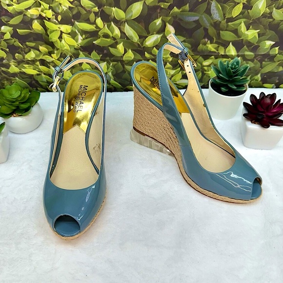 {MICHAEL | Michael Kors} Keegan Slingback Surf Blue Patent Leather Wedge Sandals - Picture 1 of 16